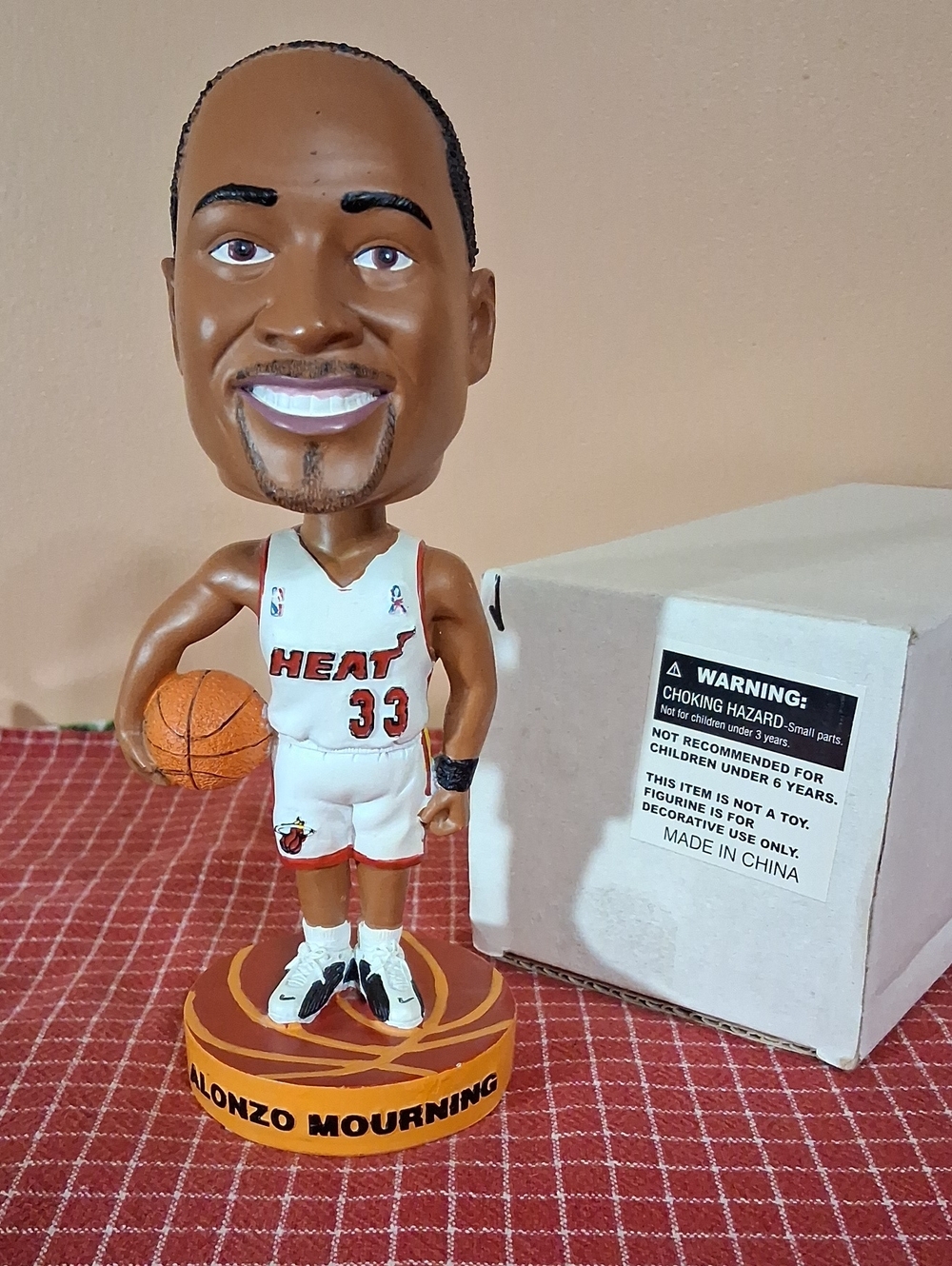 Heat #33. Alonzo Mourning. Bobblehead. Collectors Edition. New In Nox. Ex. Cond.